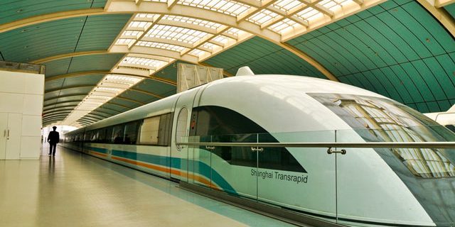 อันดับ 1 : ซั่งไห่ แมคเลฟ - Shanghai Maglev Train, สาธารณรัฐประชาชนจีน ความเร็วปกติ : 268 ไมล์/ชม. ความเร็วสูงสุด : 311 ไมล์/ชม. (501 กม./ชม.) เปิดบริการ : 2004