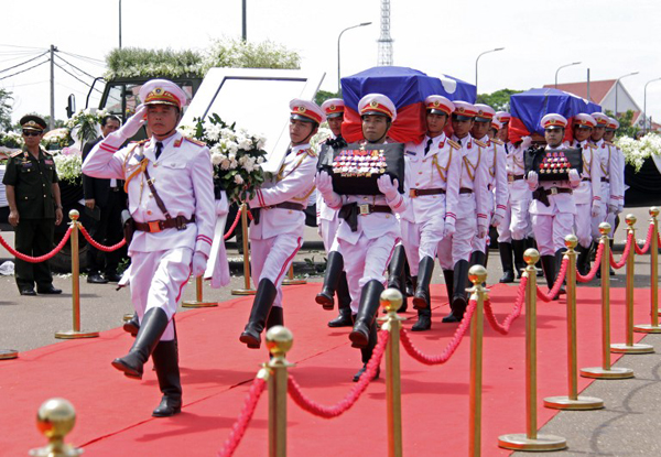 พิธีเผาศพรัฐมนตรีเครื่องบินตก