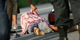 อาวุธสงครามถล่มสายข่าวทหารดับหน้าบ้านเมีย เผยชอบช่วยชาวบ้าน-ก่อนตายเพิ่งนำเด็กจมน้ำส่งรพ.