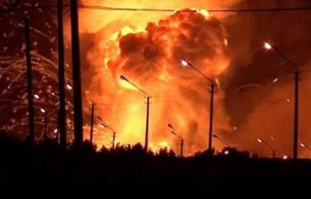 คลังแสง ระเบิด!!! ในจีน ทหาร ดับ 17 ศพ!!!คลังแสง ระเบิด!!! ในจีน ทหาร ดับ 17 ศพ!!!