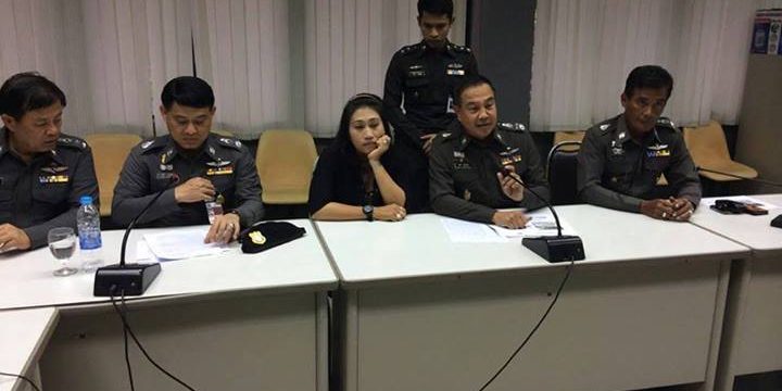 ให้ประกันตัวสาวพ่นสีสเปรย์ใส่รถฮัมวี่ทหาร