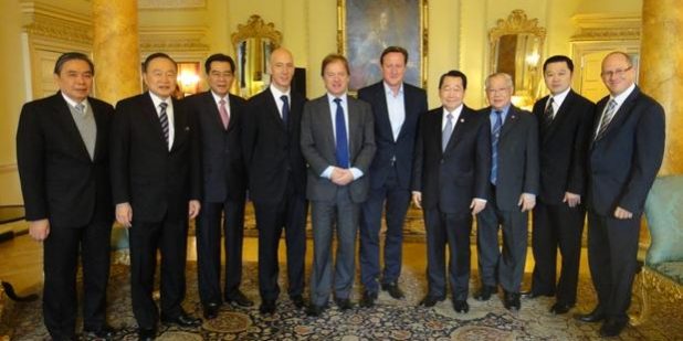 เดอะการ์เดียนแฉ “นายกฯ อังกฤษ” ไม่บอกสื่อ แอบพบ “เจ้าสัวซีพี” ที่บ้านเลขที่ 10 “ถกปัญหากุ้งแช่แข็งไทย”