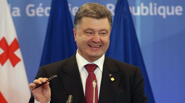 ยูเครนยิ้มร่าเซ็นจูบอียู-จีนซ้อมรบมะกันเว้นไทย