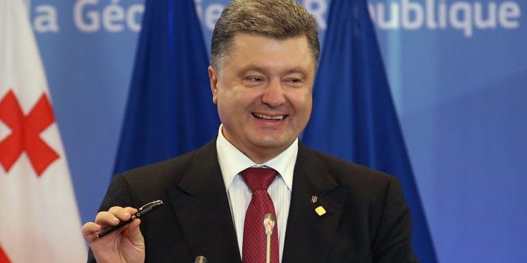 ยูเครนยิ้มร่าเซ็นจูบอียู-จีนซ้อมรบมะกันเว้นไทย