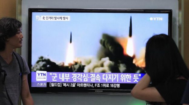 โสมเหนือยิงขีปนาวุธพิสัยใกล้ 3 ลูก-โวยโสมใต้ยิงปืนใหญ่ไม่แจ้ง