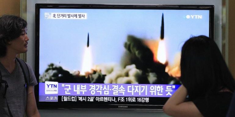 โสมเหนือยิงขีปนาวุธพิสัยใกล้ 3 ลูก-โวยโสมใต้ยิงปืนใหญ่ไม่แจ้ง