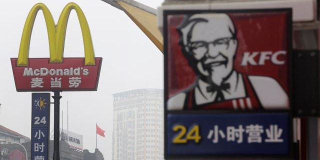 McDonald ขอโทษผู้บริโภคชาวจีนจากรายงานเรื่องการใช้เนื้อหมดอายุในอาหาร