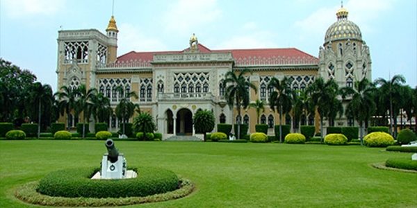 สั่งติดโถปัสสาวะห้องทำงานนายกฯสะพัดรับผู้นำชาย