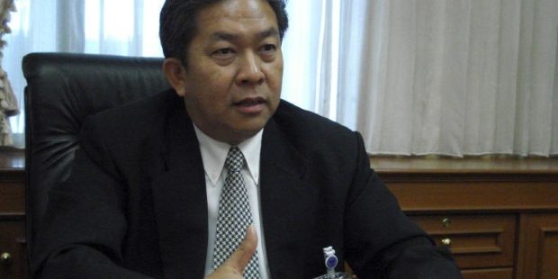 ชูประหารชีวิตนักการเมือง