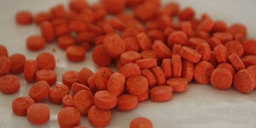 รวบเอเย่นต์ค้ายารายใหญ่ ของกลางอื้อ ยึดทรัพย์กว่า 20 ล้านบาท