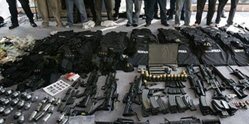 ทิ้งอาวุธสงครามหน้าดีแทคลำพูน ทิ้งอาวุธสงครามหน้าดีแทคลำพูน