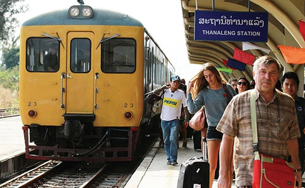 รถไฟฟ้าลาว-เวียดนาม $5,000 ล้าน สร้างปีหน้า อีก 3 ปีเปิดหวูดฉึกฉัก