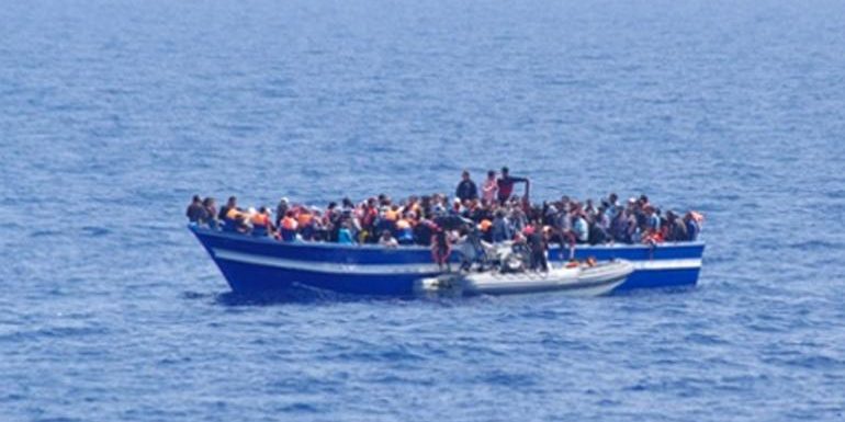 น่าเศร้า! อิตาลีพบศพผู้ลี้ภัยแอฟริกาตายบนเรือถึง 30 ศพ น่าเศร้า! อิตาลีพบศพผู้ลี้ภัยแอฟริกาตายบนเรือถึง 30 ศพ