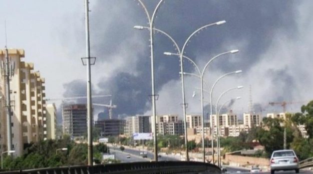 กลุ่มติดอาวุธลิเบียตีกันเอง แย่งยึดสนามบิน ดับแล้ว 7 ศพ