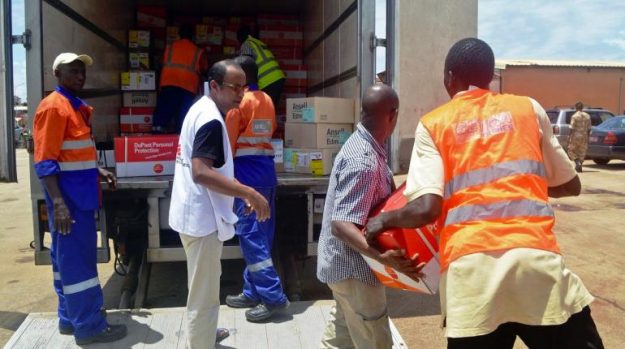 'อีโบลา' ระบาดหนัก หัวหน้าแพทย์เซียร์ราลีโอนติดเชื้อด้วย