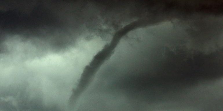 ‘ทอร์นาโดมรณะ ’ถล่มรัฐเวอร์จิเนีย ดับ 2 เจ็บเพียบ