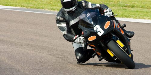 บิ๊กไบค์ ห้ามวิ่งบนทางด่วน ฝ่าฝืนเจอปรับ 400-1,000 บาท