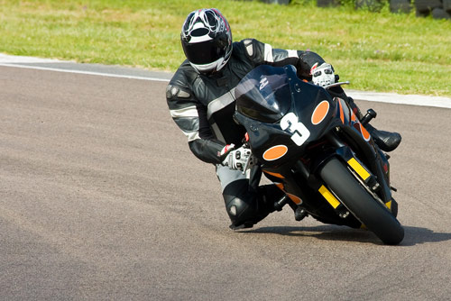 บิ๊กไบค์ ห้ามวิ่งบนทางด่วน ฝ่าฝืนเจอปรับ 400-1,000 บาท บิ๊กไบค์ ห้ามวิ่งบนทางด่วน ฝ่าฝืนเจอปรับ 400-1,000 บาท