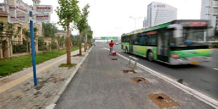 "อะเมซิ่งไชน่า" จีนทำได้ ขโมยที่พักผู้โดยสารทั้งถนน "หายไปดื้อๆ" ผู้คนมึนตี้บ"อะเมซิ่งไชน่า" จีนทำได้ ขโมยที่พักผู้โดยสารทั้งถนน "หายไปดื้อๆ" ผู้คนมึนตี้บ