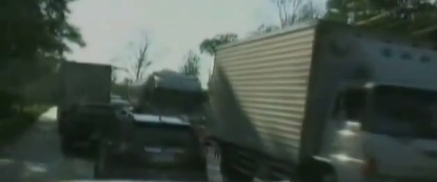 18 ล้อ เบรกแตกชน 6 คันรวด เสียชีวิต 4 ราย บาดเจ็บนับสิบ ที่ จ.ปราจีนบุรี