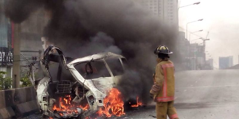 รถตู้ติดแก๊สระเบิด รถตู้ติดแก๊สระเบิด