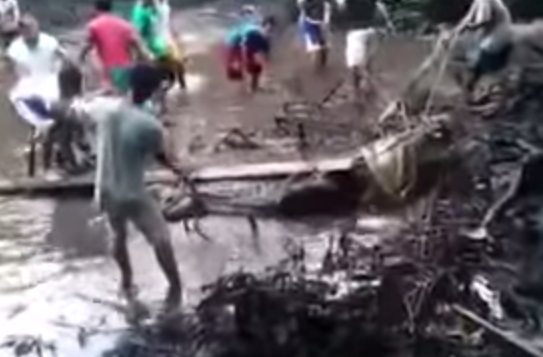 ลากจระเข้ยักษ์