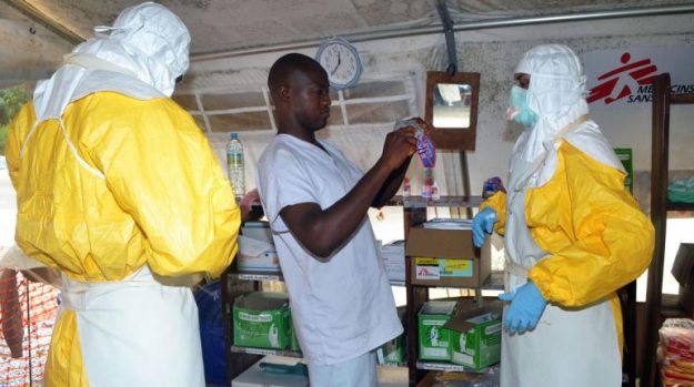 อีโบลากว่าจะควบคุมแล้ว