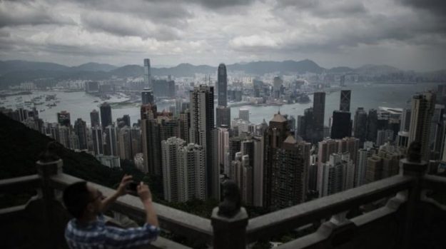 สยอง! ลูกฮ่องกงฆ่าตัดหัวพ่อแม่ย่างเนื้อใส่กล่องข้าว