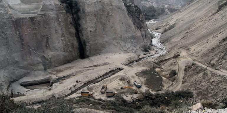 เหมืองที่ถล่ม