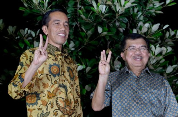 นายโจโก วิโดโด และนายยูซุฟ กัลลา