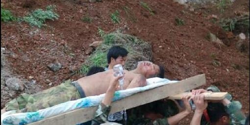 หายนะแผ่นดินไหวจีน บ้านเรือนพังยับ