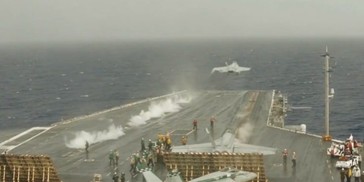 การซ้อมรบบนเรือบรรทุกเครื่องบิน USS