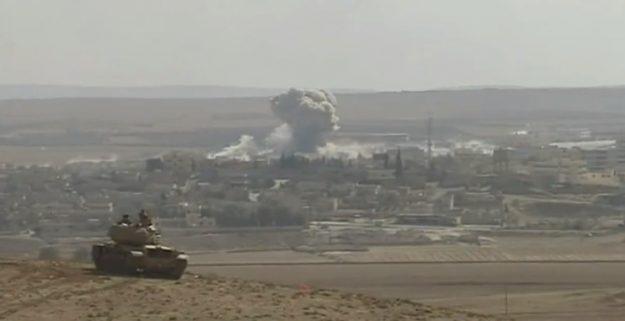 สหรัฐเดินหน้าโจมตีทางอากาศสกัดกั้นการรุกคืบของกลุ่มไอเอส