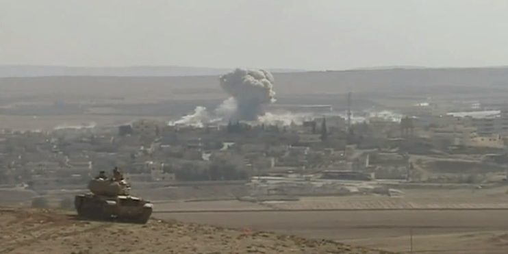 สหรัฐเดินหน้าโจมตีทางอากาศสกัดกั้นการรุกคืบของกลุ่มไอเอส