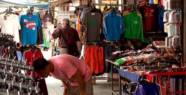 สั่งจัดระเบียบร้านค้าถนนข้าวสาร ชี้บางร้านไม่ต่างจากสลัมสั่งจัดระเบียบร้านค้าถนนข้าวสาร ชี้บางร้านไม่ต่างจากสลัม