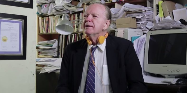 ลุงจอห์นร้องเพลงคืนความสุข