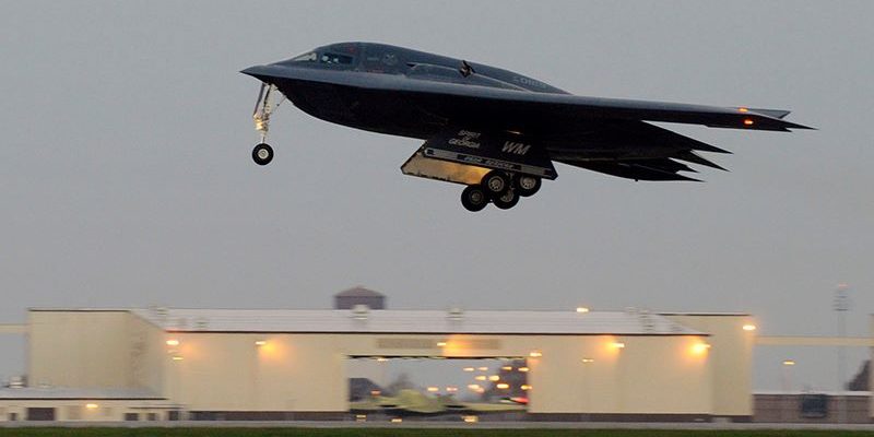 เครื่องบินทิ้งระเบิด