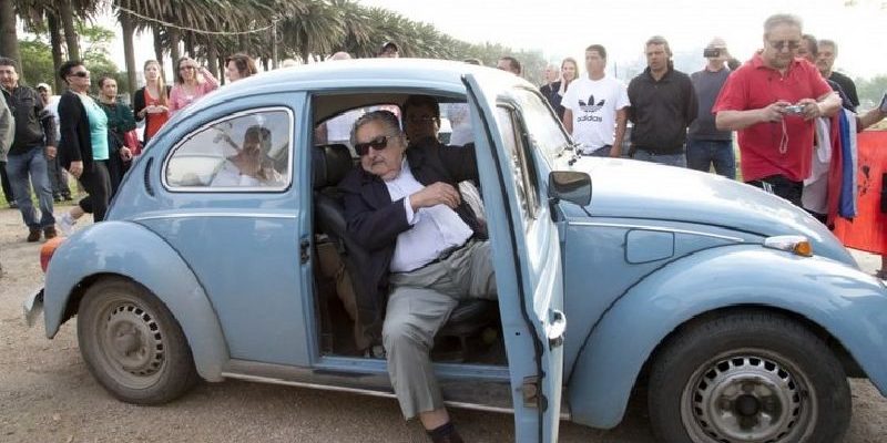 ทุ่มเงิน32ล้านขอซื้อโฟล์คเต่าของปธน.อุรุกวัย ทุ่มเงิน32ล้านขอซื้อโฟล์คเต่าของปธน.อุรุกวัย