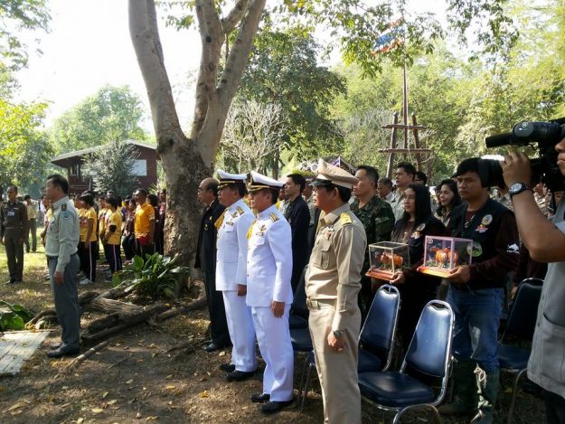 พิธีปล่อยวัวแดงสัตว์ป่าไกล้สูญพันธุ์คืนสู่ผืนป่าเป็นครั้งแรกของโลก